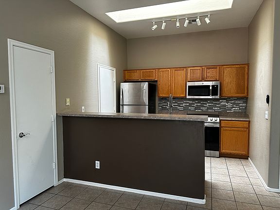 3rd image of 6610 E University Dr Unit 31