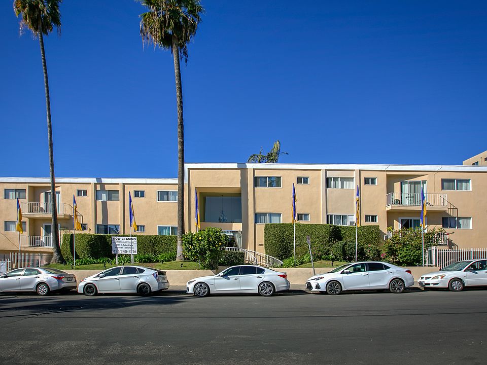 1st image of 1531 N Fuller Ave #17