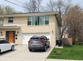 336 E Russell St APT 2, Barrington, IL 60010