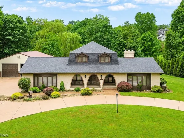 4087 Pebble Beach Dr, Canfield, OH 44406