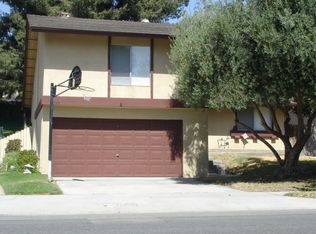 5130 Pearblossom Dr, Riverside, CA 92507