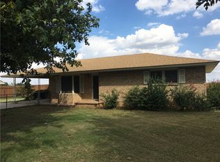 1405 N Edwards St, Hollis, OK 73550
