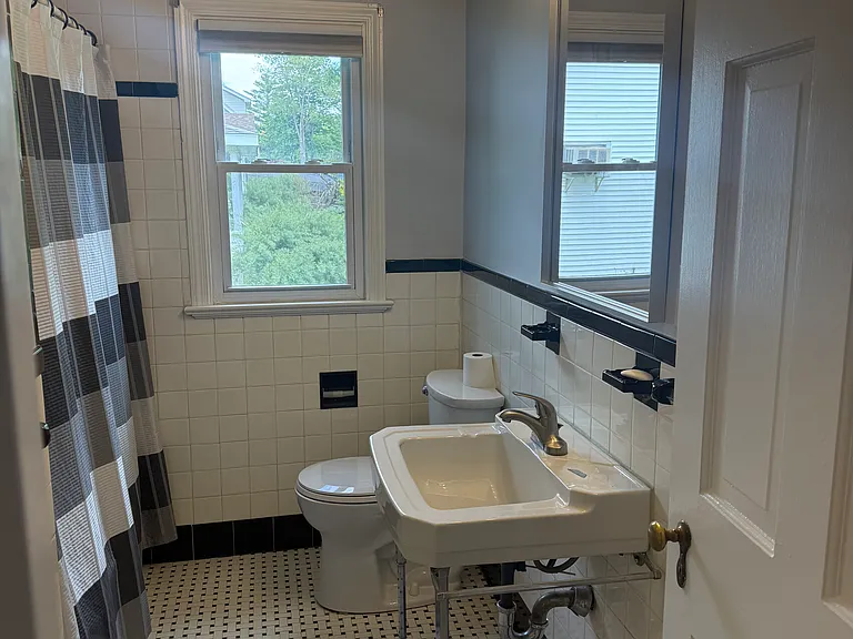 2B Cambridge Rd #1 — Photo 7