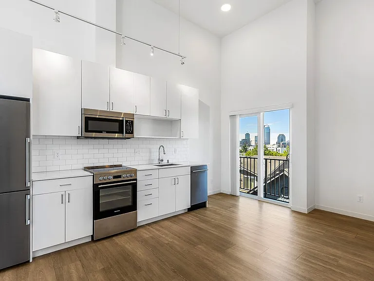 Maude Lofts — Photo 17