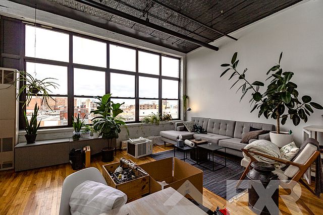 1st image of 97 Thames St #312