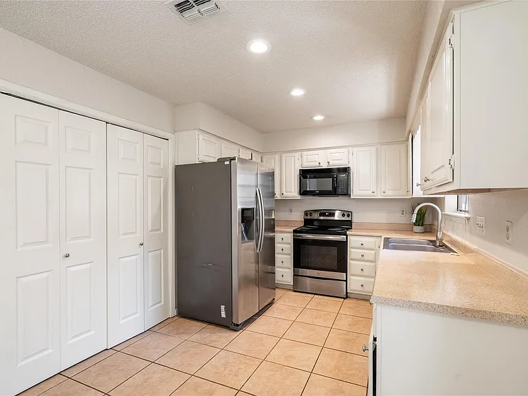 3800 Foust Trl #B — Photo 6