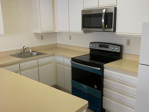 5th image of 6216 Fresno Ave #A