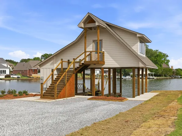 199 Harbor View Dr, Madison, MS 39110