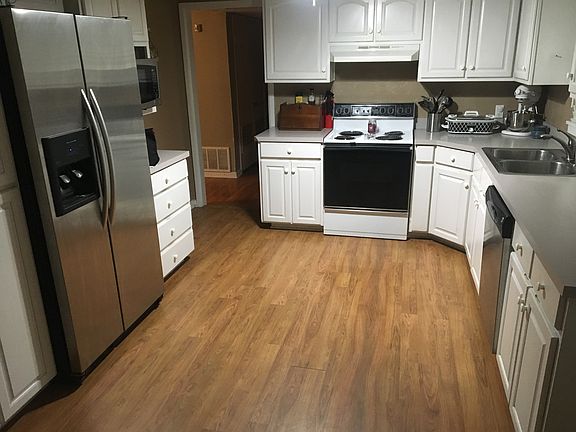 2nd image of 4913 Vega Ct E