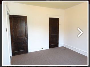 25 W Cottage Ave, Millersville, PA 17551
