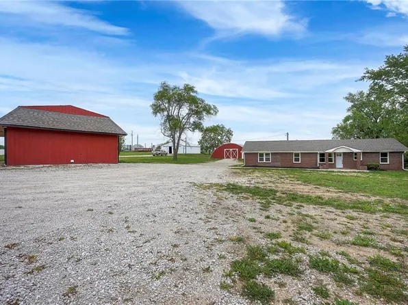 1129 NW Us Highway 50, Centerview, MO 64019