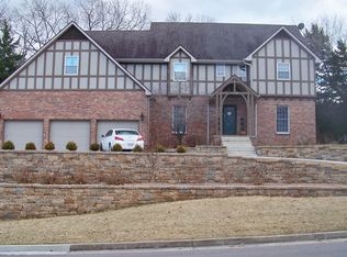 714 Hobbs Rd, Jefferson City, MO 65109