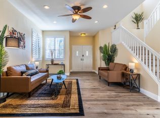 28729 Woodside Dr, Saugus, CA 91390