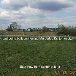 4th image of 1000 Mercedes Dr