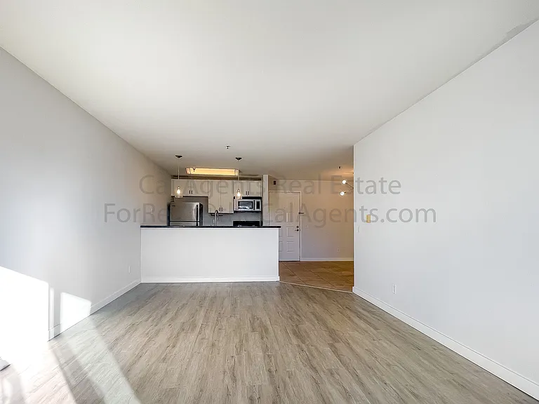 6400 Christie Ave #4409 — Photo 3
