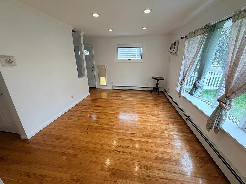 1 bed, 1200 sqft, $2,600 — Photo 4