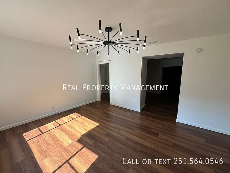 265 Thrift St — Photo 3
