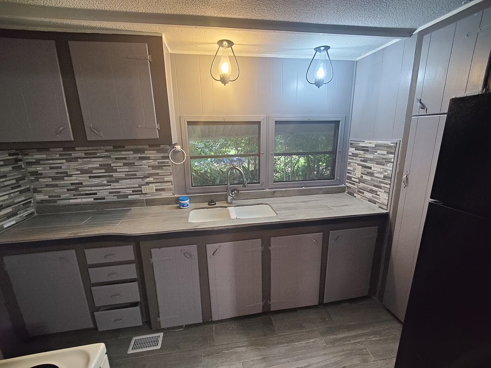 1st image of 14 Pixie Cir