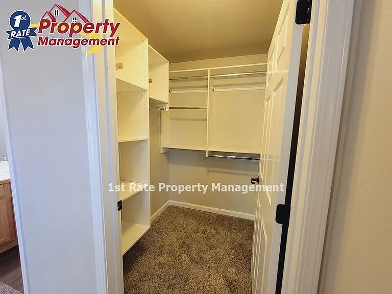 10146 W Garverdale Ln #101 — Photo 9