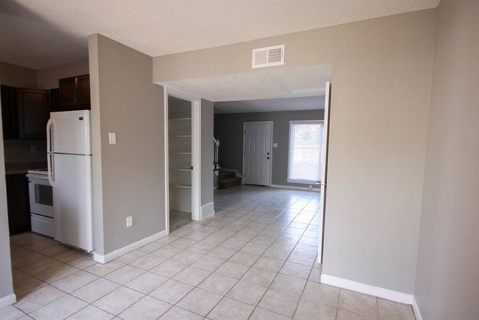 1st image of 3384 Spottswood Ave