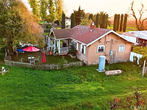 19217 N De Vries Rd, Lodi, CA 95242