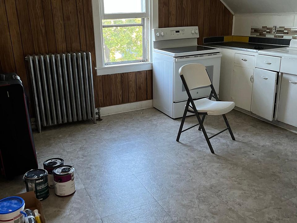 1st image of 6 S Lake St #2