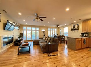 2451 N Artesian Ave #3, Chicago, IL 60647