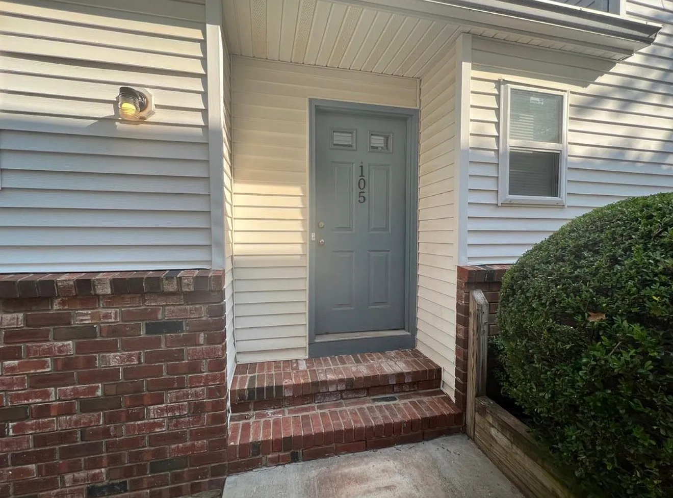 2 bed, 1340 sqft, $2,300 — Photo 3