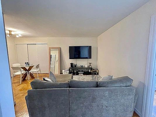 3rd image of 279 E 44th St APT 8F