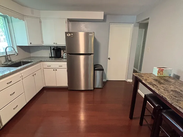 317 Pitt St #2 — Photo 13