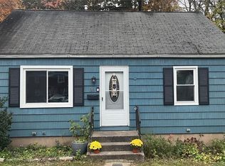 88 Middle Tpke W, Manchester, CT 06040