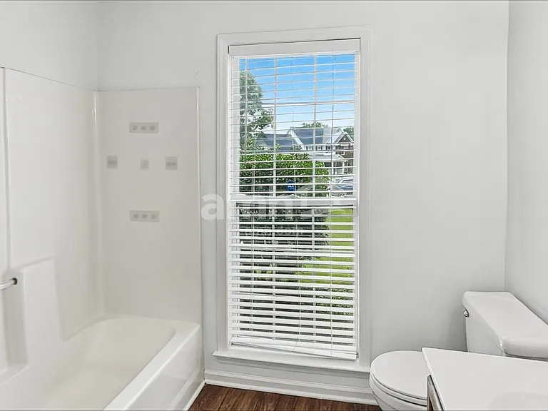 4902 Hunters Blf — Photo 14