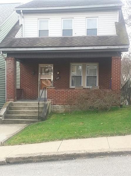2nd image of 232 Meredith St
