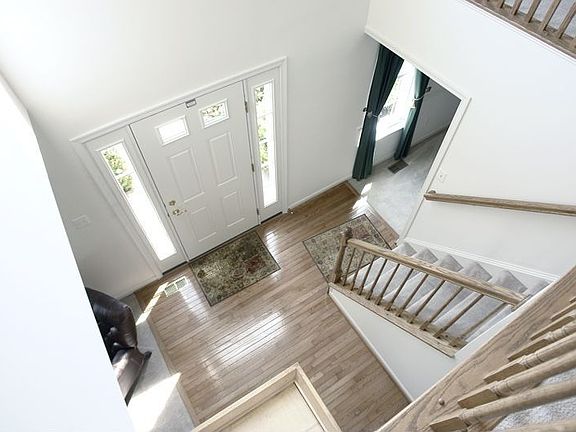 3rd image of 4132 Larson Ln