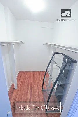 Rented by Jonis Realty | media 14