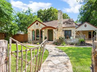 129 E Evergreen St, Boerne, TX 78006