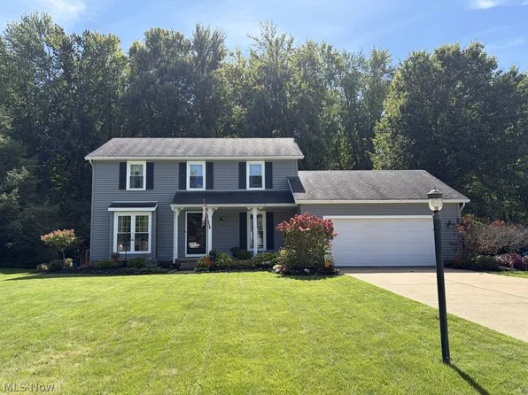 4746 Wildflower Dr, North Canton, OH 44720