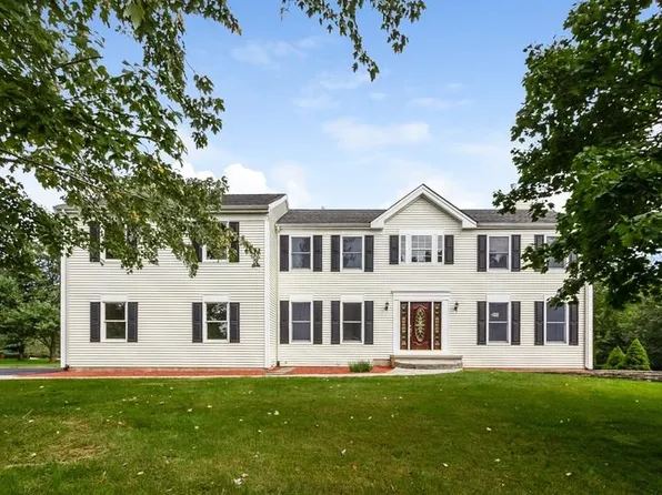 8 Montgomery Dr, Flemington, NJ 08822