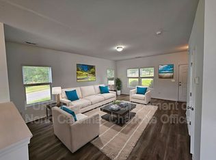 1404 Henry David Ct, Charlotte, NC 28214