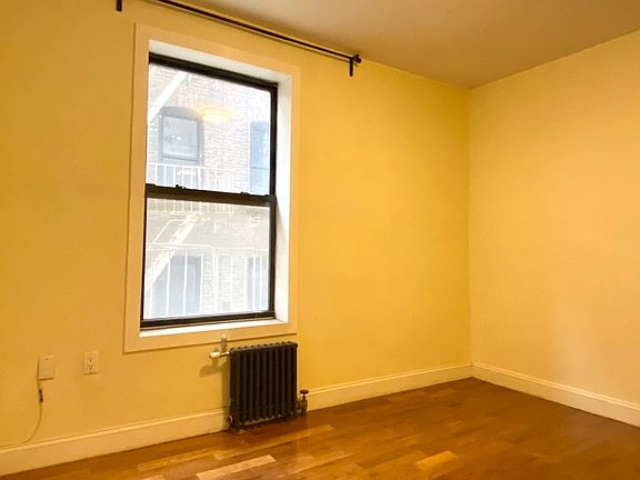 5th image of 12 Pinehurst Ave #H2