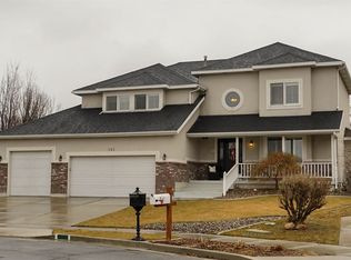 282 E Eaglebrook Dr, Sandy, UT 84070