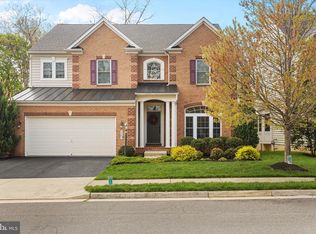 3401 Tennessee Dr, Alexandria, VA 22303