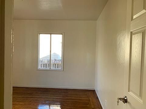 2nd image of 1275 Primrose Dr