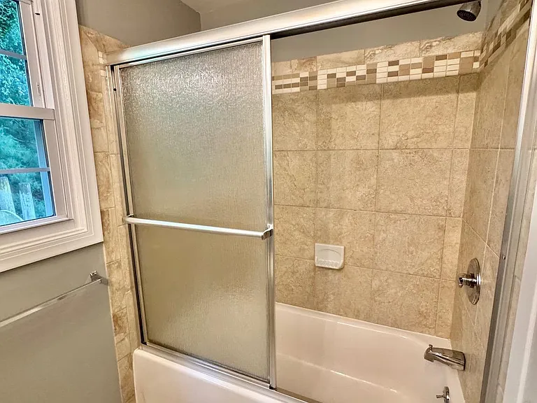 4908 Rocky Spring Ln — Photo 31