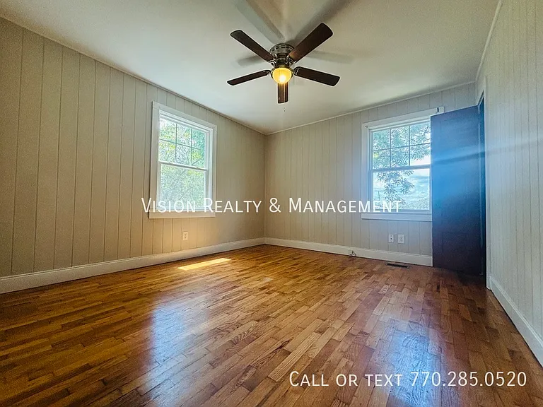 538 Old Airport Rd — Photo 6