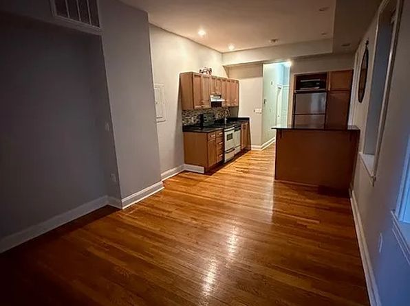 11 Grove St APT 2