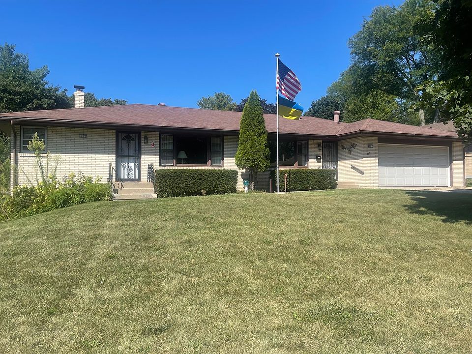 1st image of 802 Medford Dr