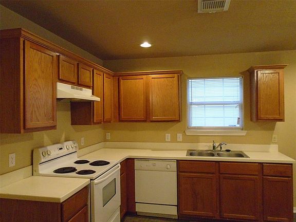 5th image of 11106 Opatrny Meadows Ln