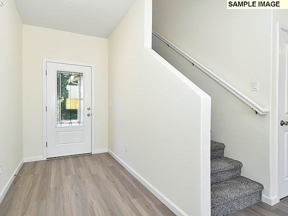 5th image of 3310 NE 120th Cir