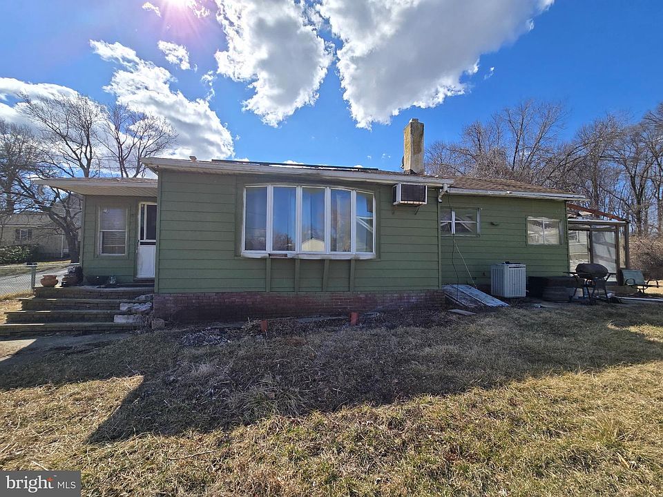 1st image of 747-747 Valley Green Ave #745